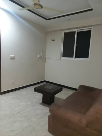 1 Bed Semi Furnished Flat In E11