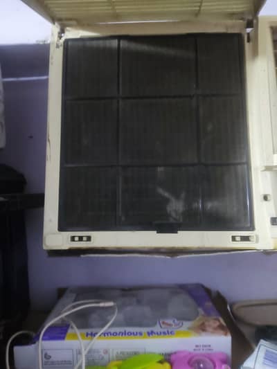 Used window ac ok condition ma he 03359918239