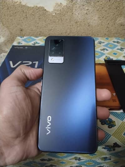 Vivo V21 8+4/128gb With Complete Box