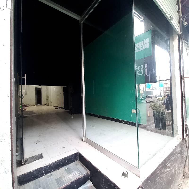 PRIME 450 SQUARE FEET SHOP FOR RENT IN HOT LOCATION, BIG BUKHARI ...
