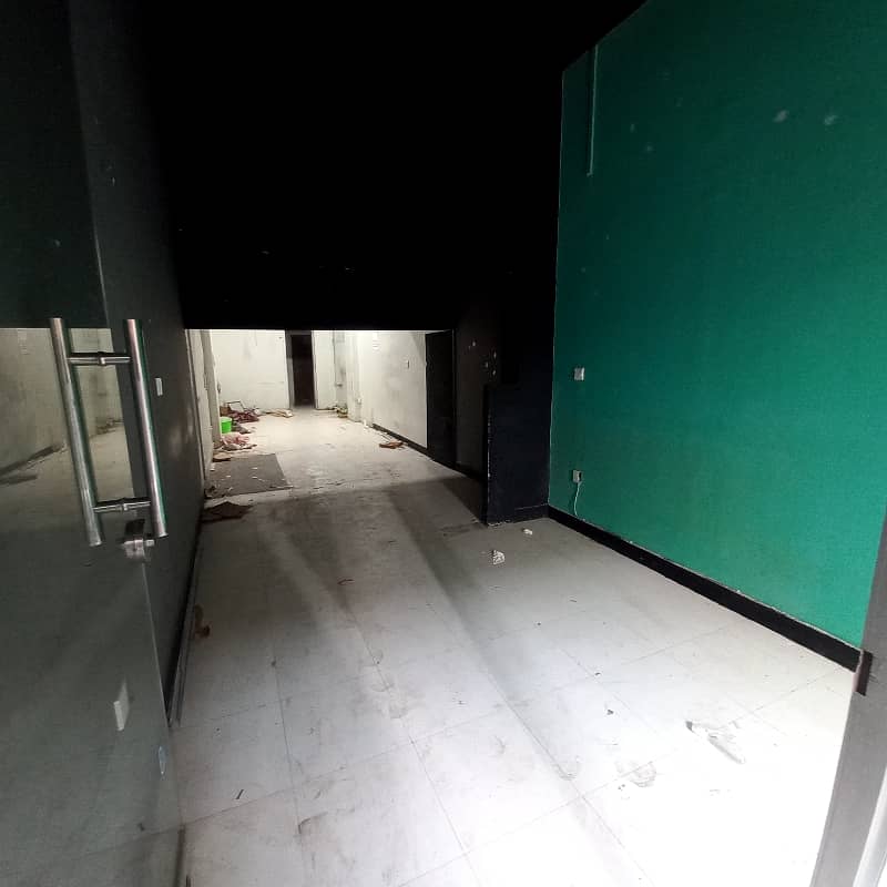 PRIME 450 SQUARE FEET SHOP FOR RENT IN HOT LOCATION, BIG BUKHARI ...
