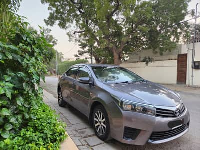 Toyota Corolla Gli 1.3 automatic 2 minor touch up