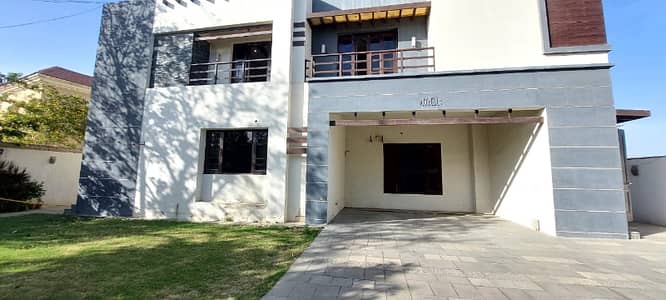 LUXURIOUS 1000 YARDS BUNGALOW FOR RENT PHASE 8 DHA KARACHI