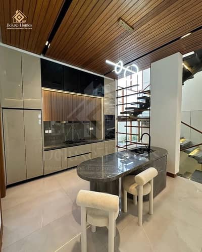 BRAND NEW ULTRA-LUXURY PALACE VILLA | DHA PHASE 8