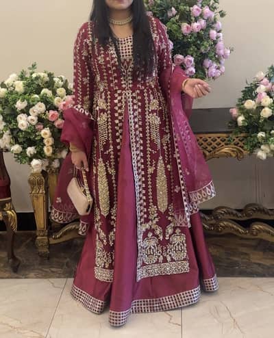 لیڈیز اسٹیچنگ یونٹ کے لیے ماہر کاریگروں کی ضرورت