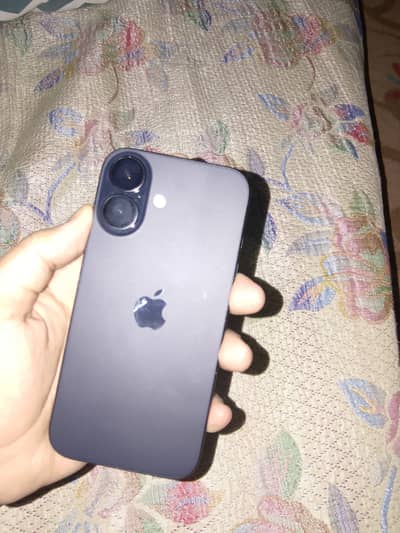 iPhone 16