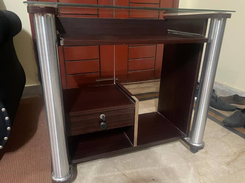 Computer Table 2