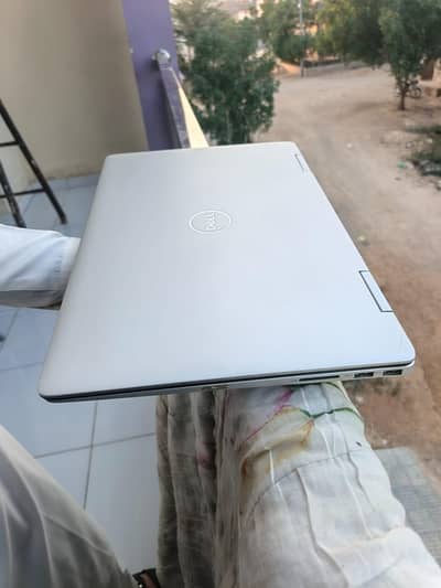 Dell Inspiron 7586 touch core i7 8th gen