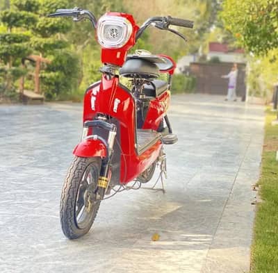 mini evee electric Scooty stylish& economical  contact 03180149010