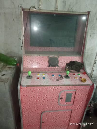 vedeo game + freezer for sall