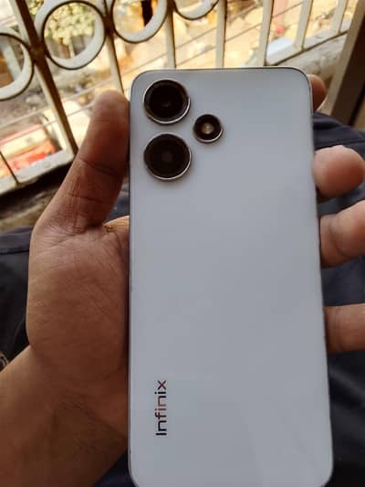Infinix Hot 30 Play