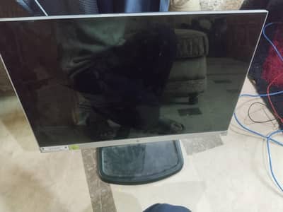Hp 22 inch 60 hertz display  borderless