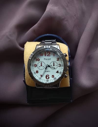 Men's fashion and good looking watch