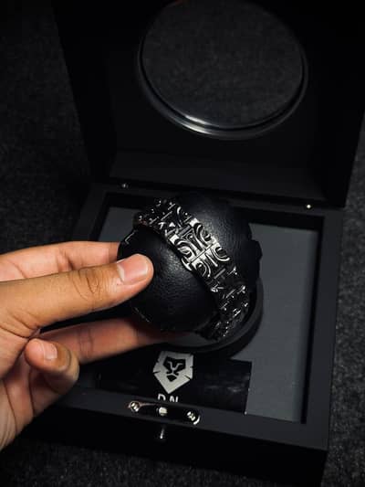 New branded watch venom