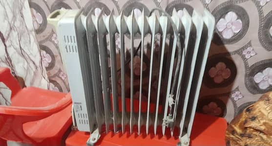 Geepas electrical heator inn new condition