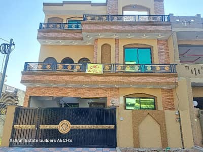 6 Marla Stylish Brand New Double Storey with Water bore