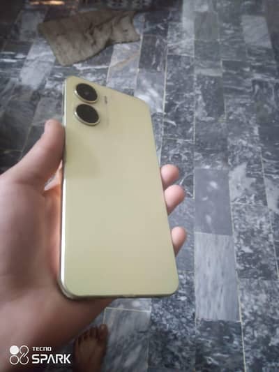 Vivo y16 mobile for sale used golden colour