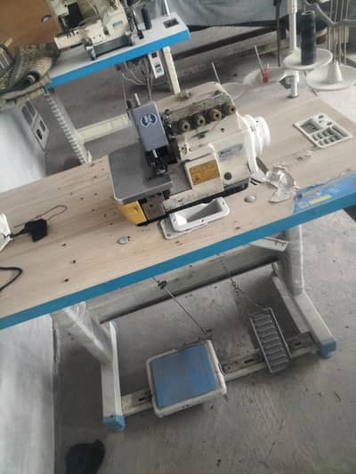 overlock machine sale good working