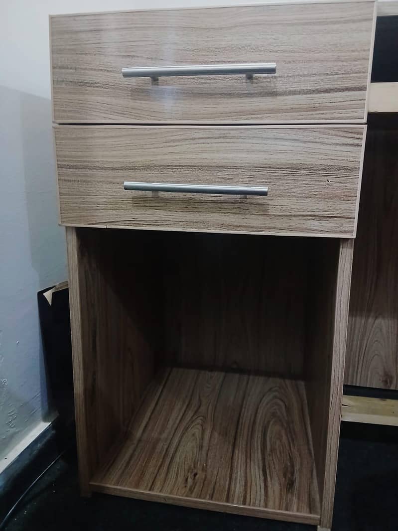 PC Table Full Desk 1