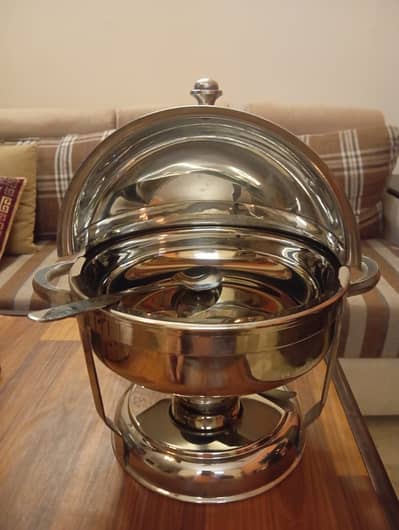 Set of 4 Stainless Steel Chafing / Buffet Dishes (Includes Soup Dish)