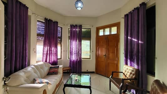 House Green Belt Double Road West Open