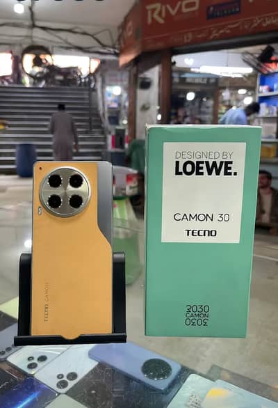 Tecno CAMON 30