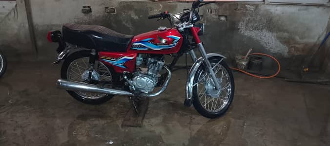 Honda 125 2004 model