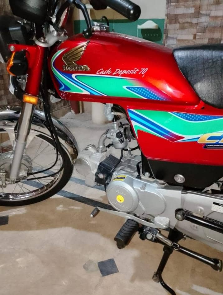 ہونڈا سی ڈی 70 اوریجنل کوئی خراش نہیں 2
