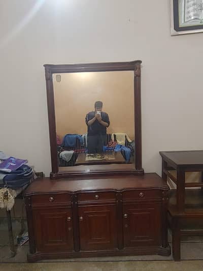 dressing table