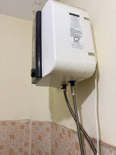 fisher geyser condition 10/10 used only 2 times price 22 thousand