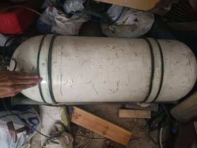 Cultus Cng kit Cylinder with  Stand