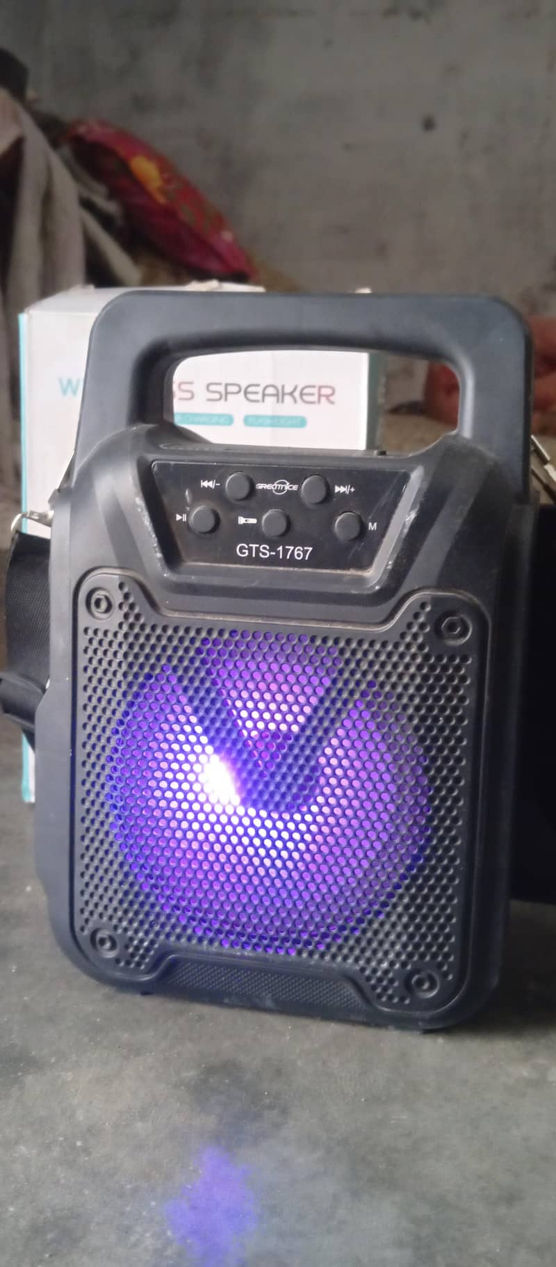 Bluetooth Speaker 0