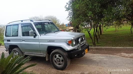 Toyota Land Cruiser 1986