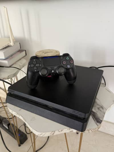 PlayStation 4 Slim