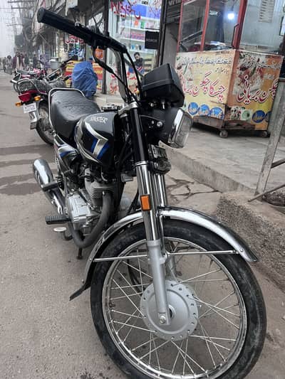Honda CG 125 Black colour 2025