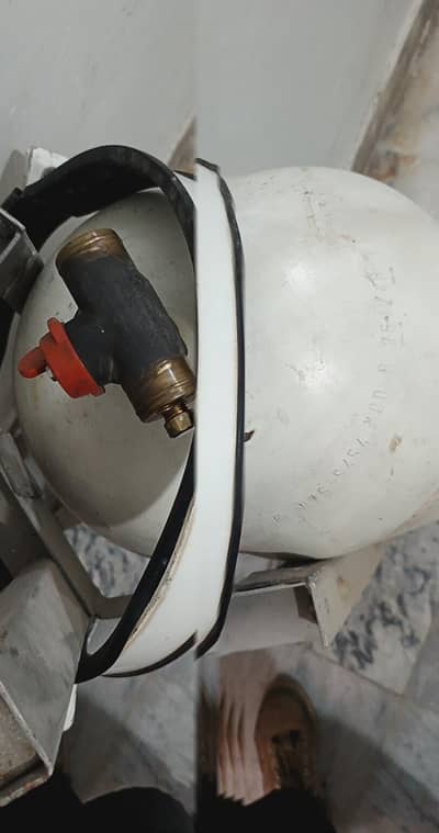 Suzuki Mehran's Genuine CNG kit for the model 2003