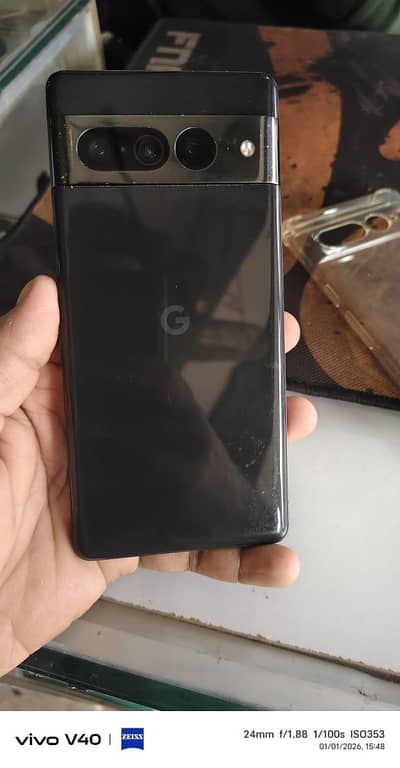 pixel 7 pro all ok just front glass minor break