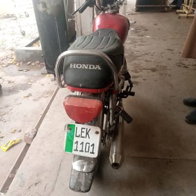 Honda CD70 for sale