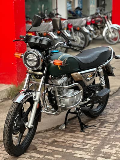 CG150 New Edition 10/10 Condition 2025 model