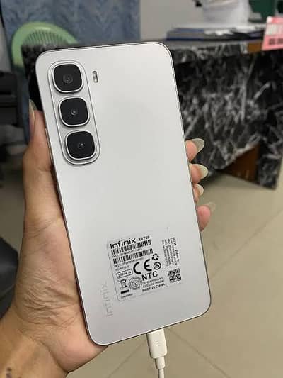 Infinix Hot 50 pro 6 month warente complete box 03020001234