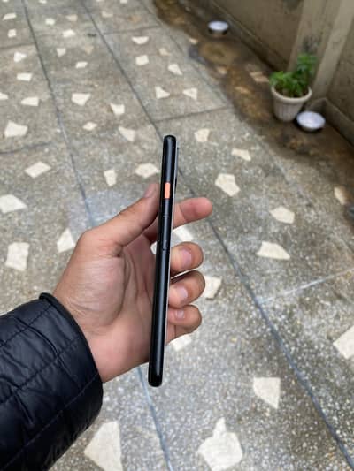 Google pixel 4 6/128 exchange possible with iphone