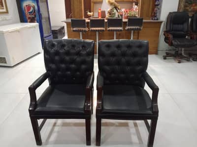 2 Visitors chairs