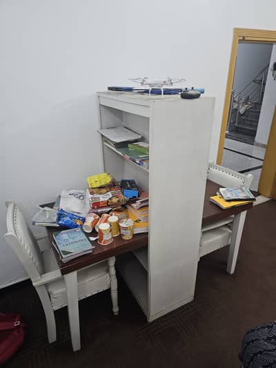 Study table (dual) almost new