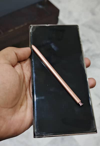 I AM SELLING MY (SAMSUNG NOTE 20 ULTRA) 10/10 CONDITION.