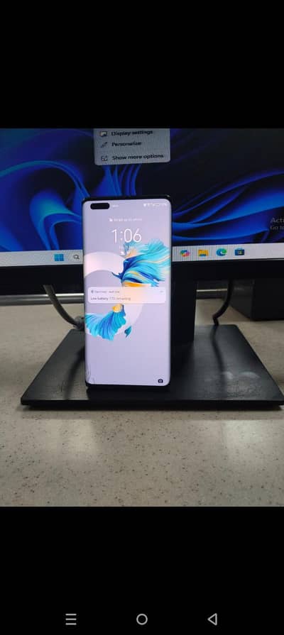 Huawei mate 40 pro  8gb ram 256gb memory