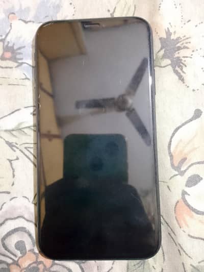 Iphone XR 35000 contact 03299432359