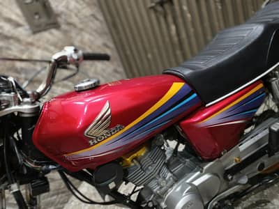 CG125 HONDA MOTORCYCLE FOR SALE COLOUR -RED