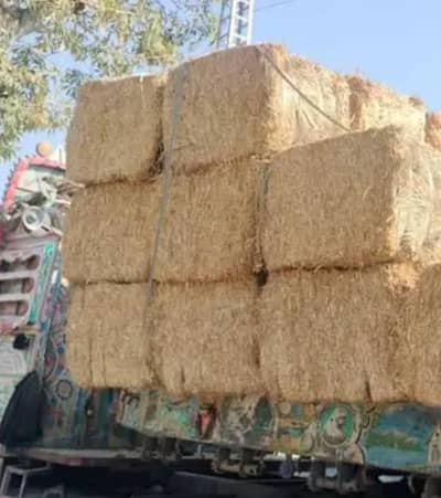 BHOOSA/ TOORI FOR SALE 900 per mun(40 KGS)