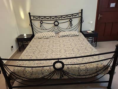 double bed with dressing table