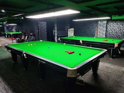 Tournament Standard Snooker Table with Brand New Cloth & Accessories